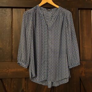 ❗️FINAL❗️NYDJ Blue Patterned Long Sleeve Blouse Small
